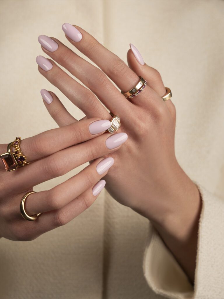 335 rose opal hand (2) 335 rose opal hand (2)